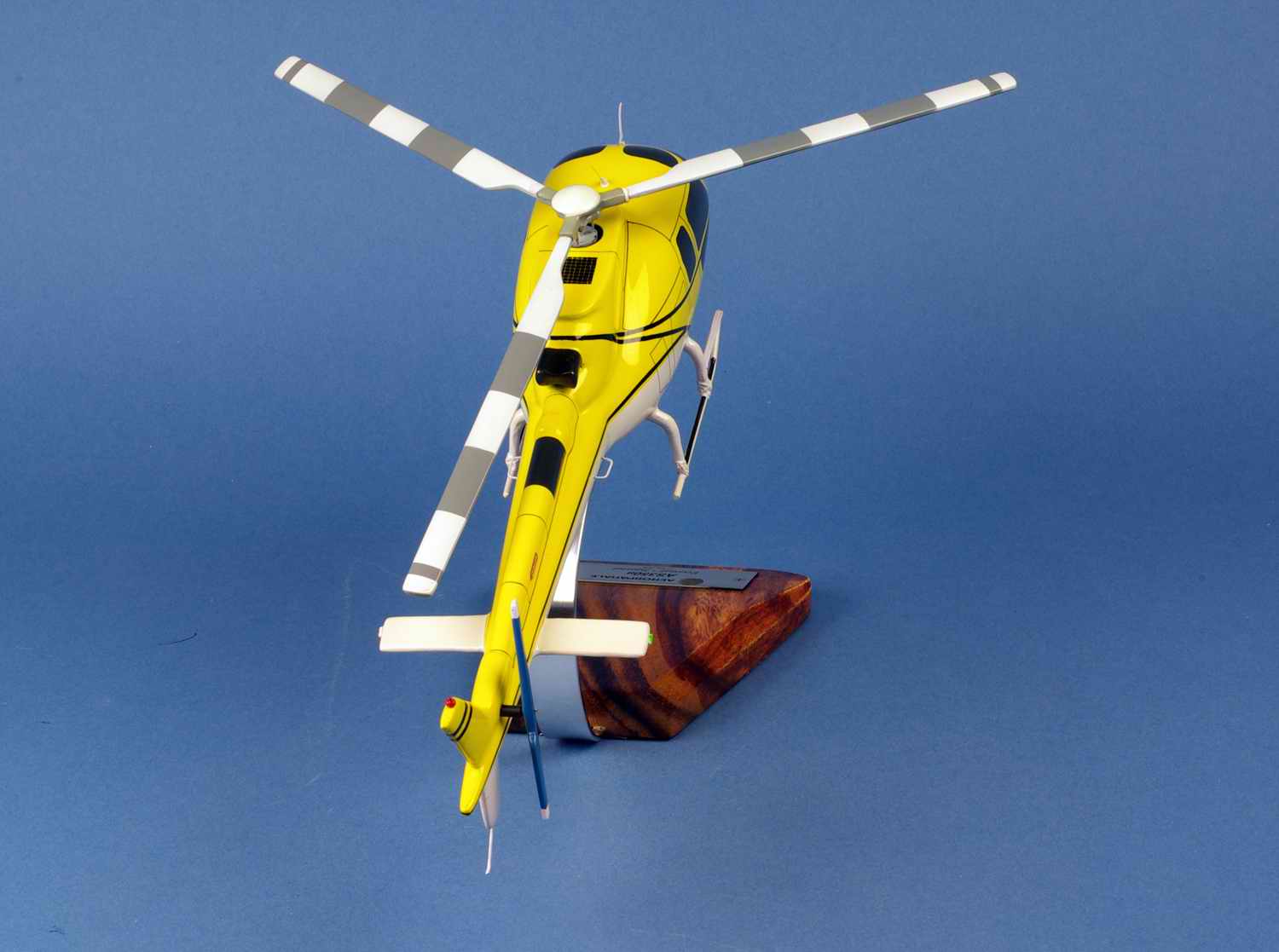 Maquette hélicoptère Ecureuil AS350