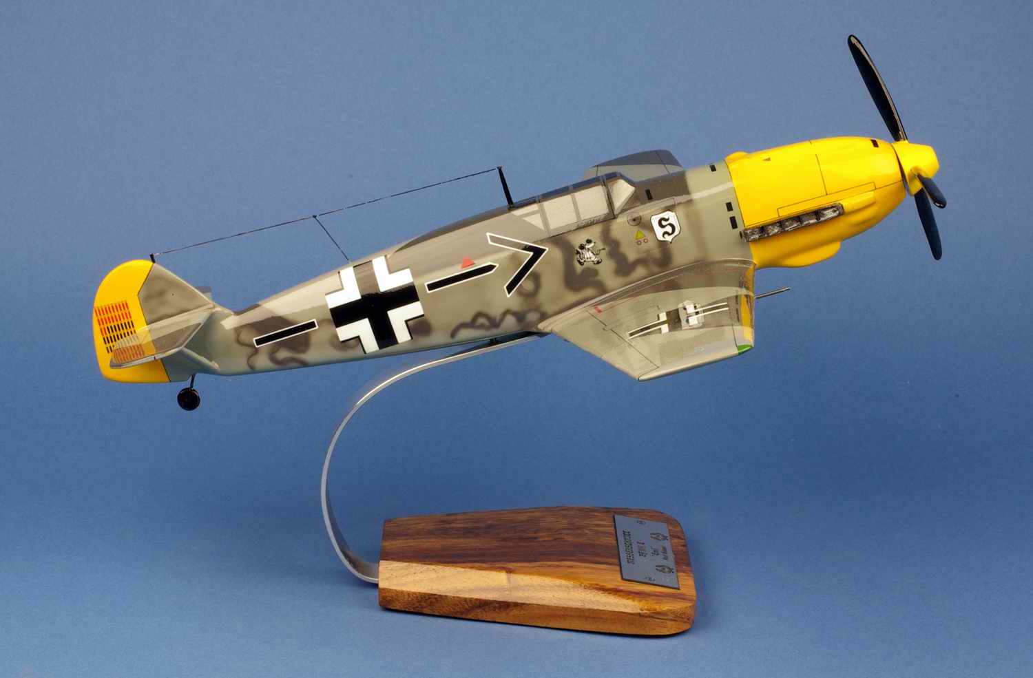Maquette avion de chasse allemand Messerschmitt BF109E-4 Emil