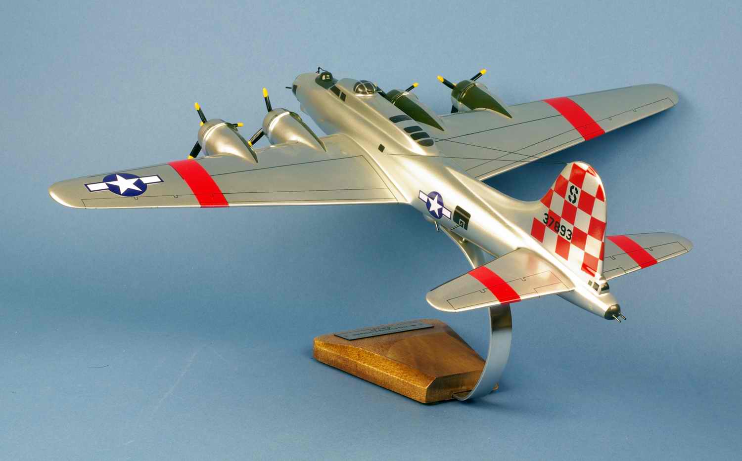 Maquette avion bombarder BOEING B17G Flying Fortress betty jo