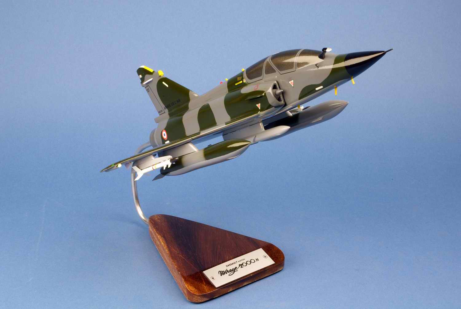 maquette Avion de chasse militaire Mirage 2000N DASSAULT AVIATION