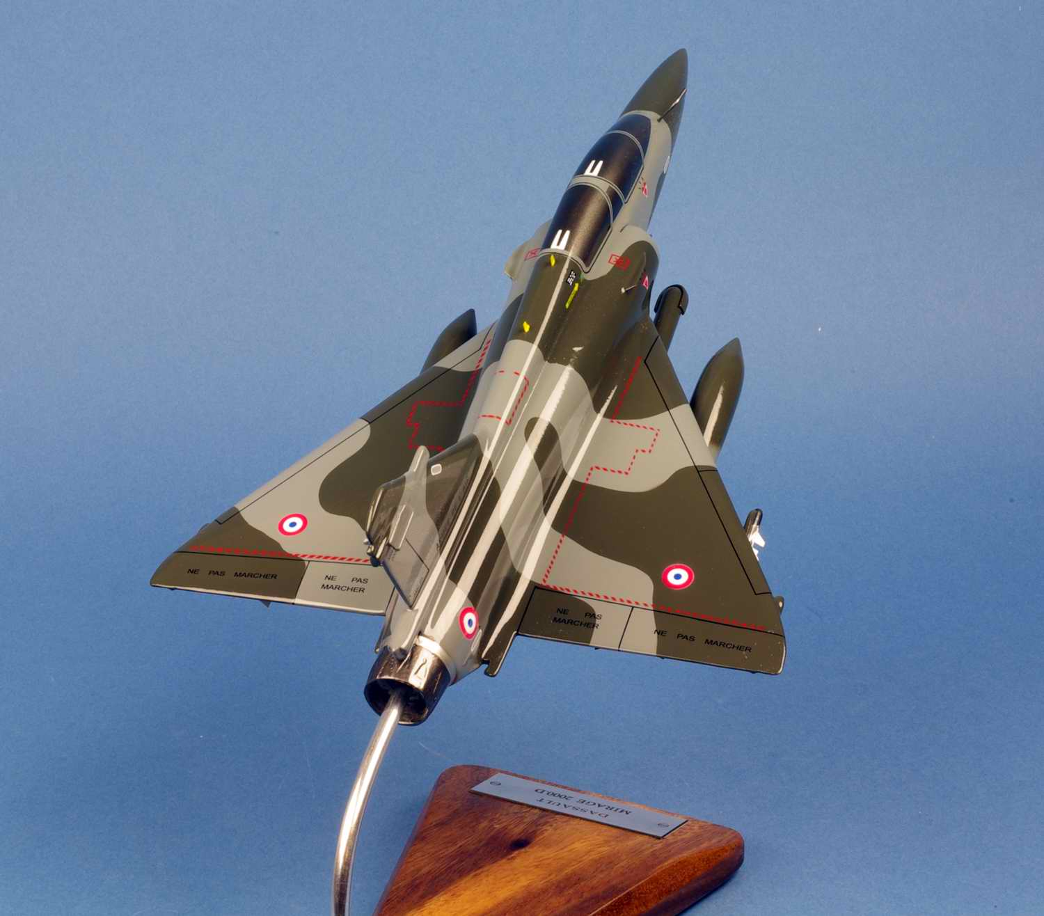 maquette Avion de chasse militaire Mirage 2000D DASSAULT AVIATION