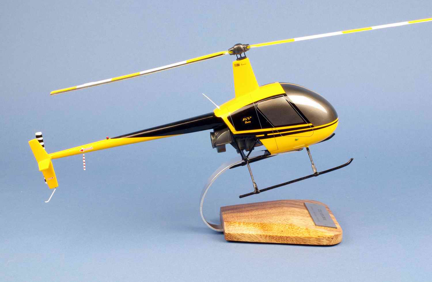 Maquette hélicoptère Robinson R22