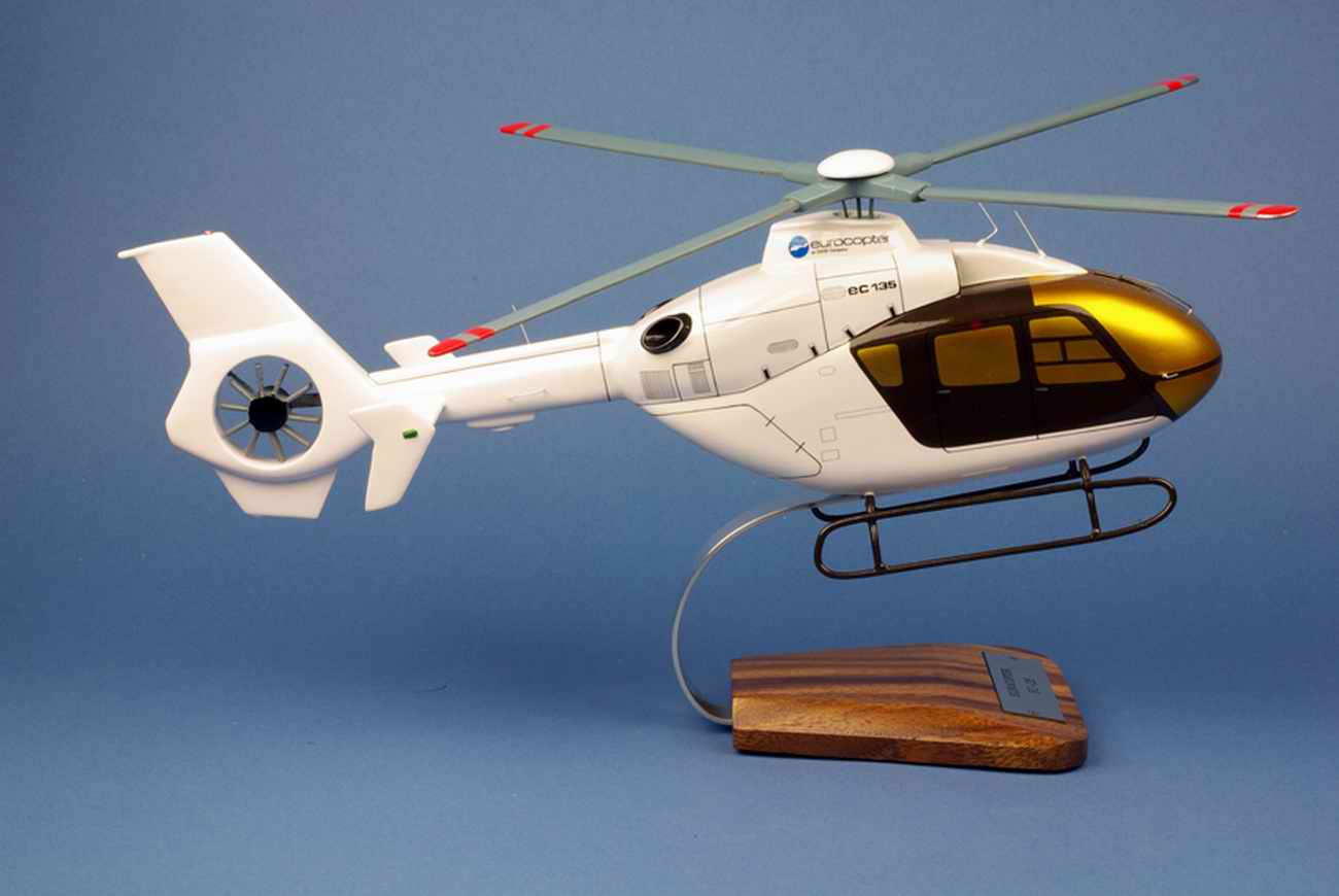 Maquette Hélicoptère EC135