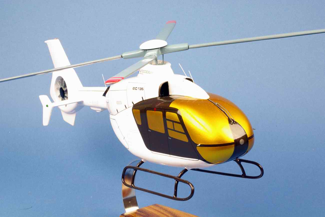 Maquette Hélicoptère EC135
