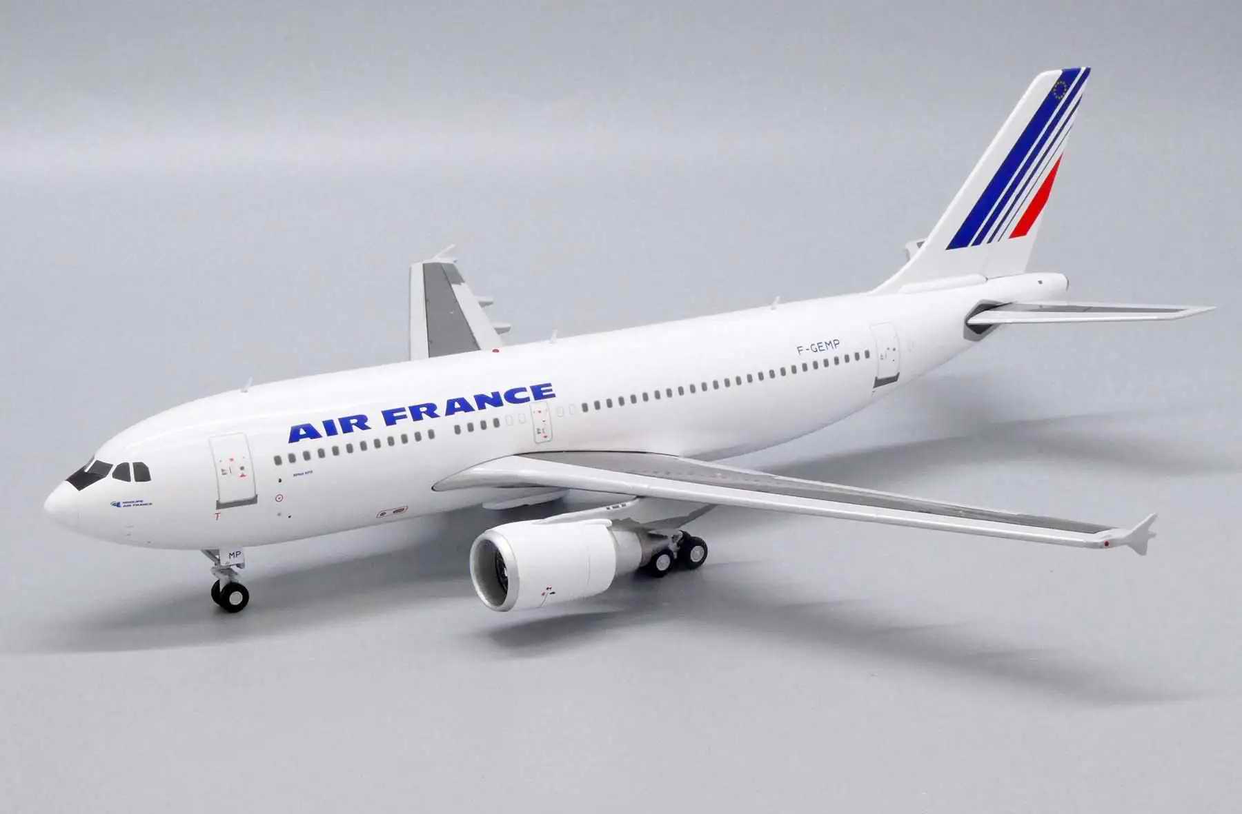 Maquette avion AIRBUSA310 AIR FRANCE métal 1/200