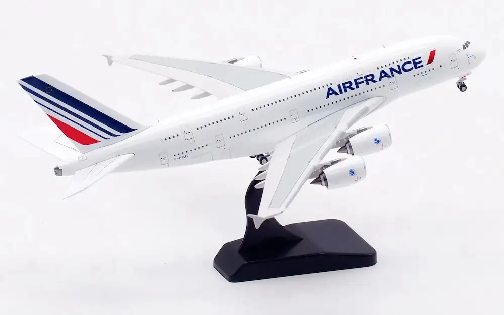 Maquette Avion AIRBUSA380 AIRFRANCE F-HPJJ 1/400