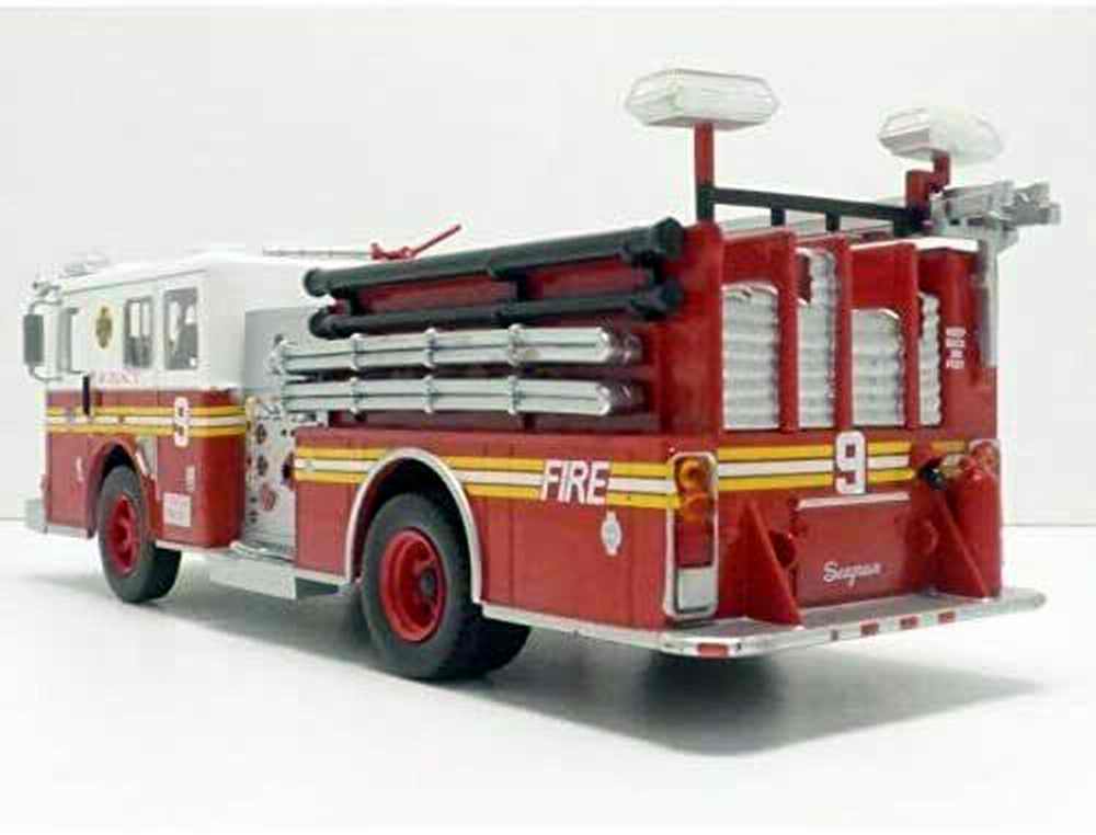 Camion de Pompiers Américain SEAGRAVE MARAUDER II Pompiers de New York FDNY 1/43