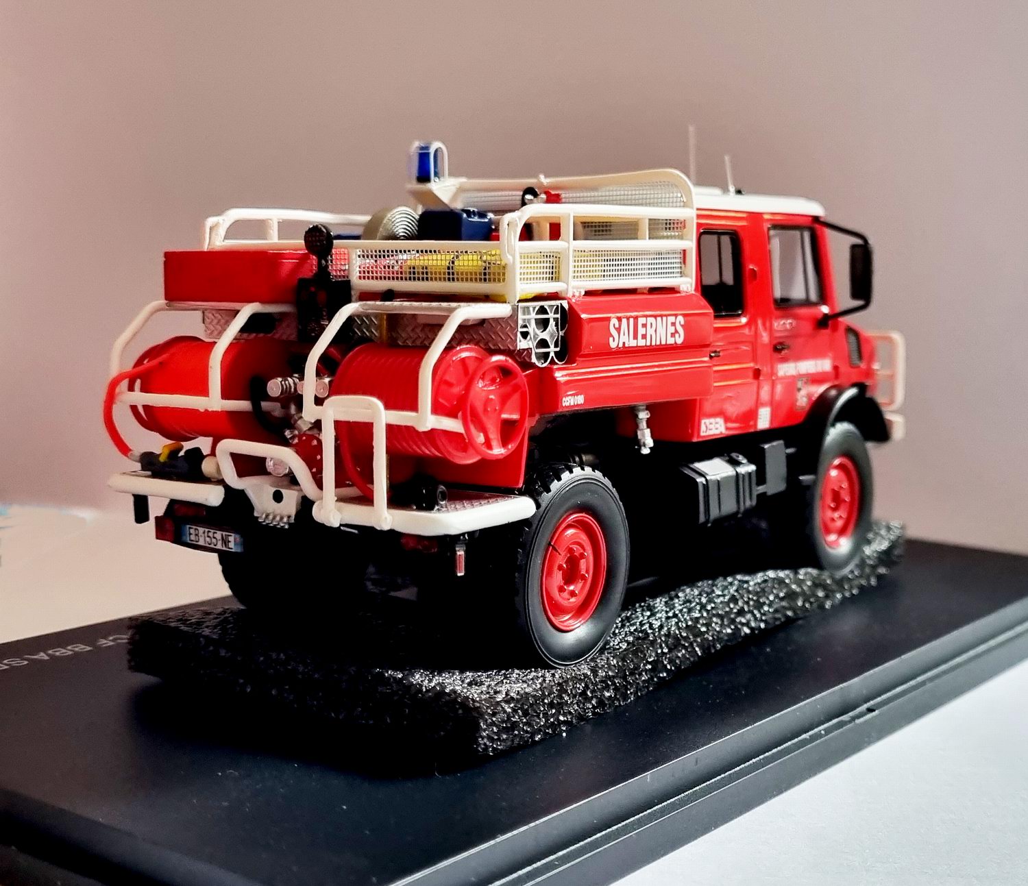 Miniature MERCEDES UnimogCCF 1550 BBA SDIS 83 SALERNES Camion de Sapeurs PompiersCCF 1/43 Alerte