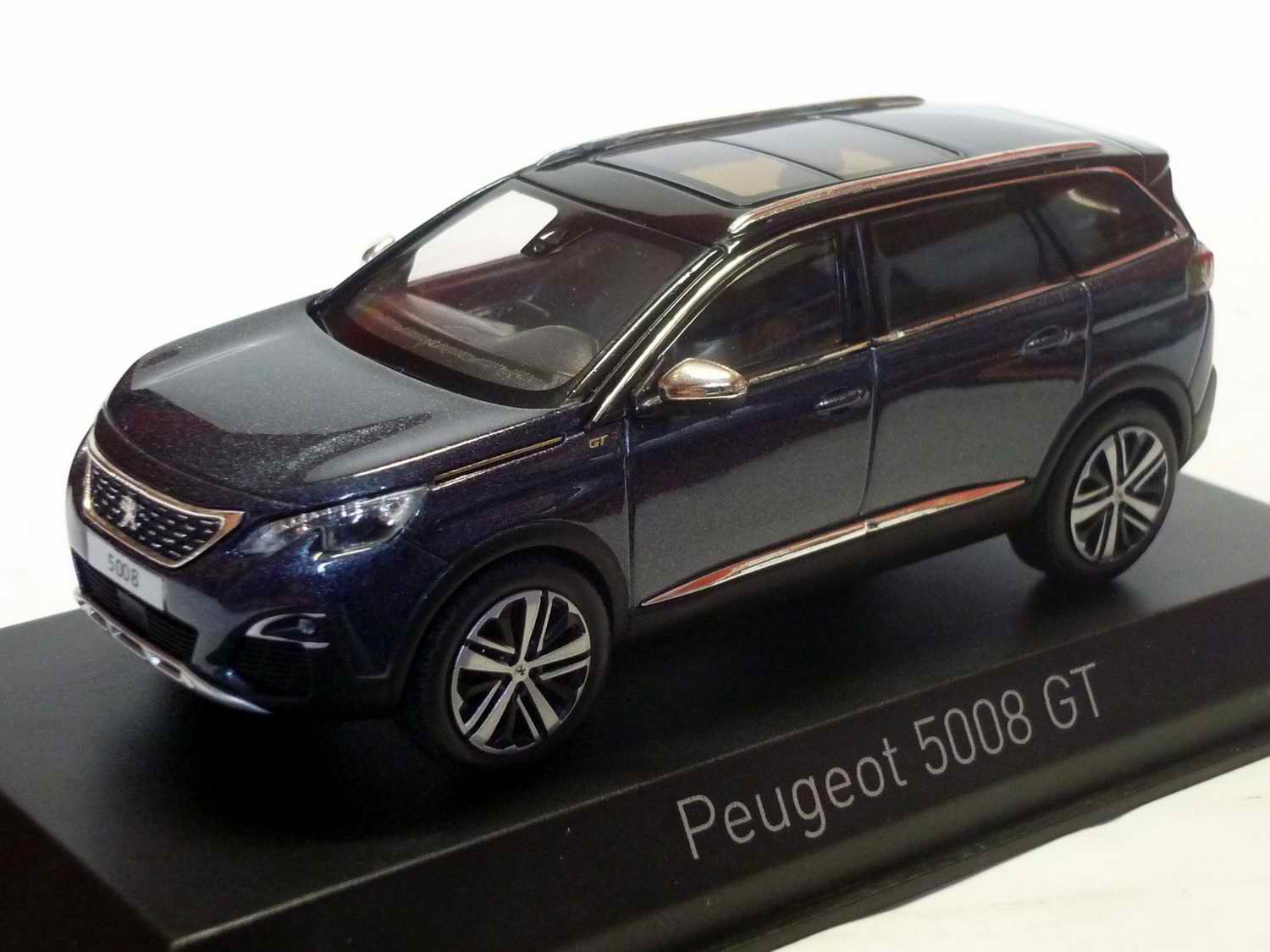 Voiture miniature PEUGEOT 5008 GT 2020 NOREV 1/43