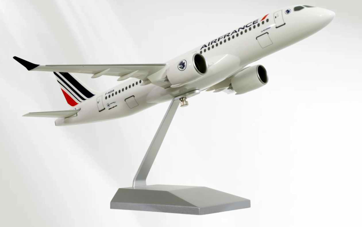 Maquette AIR FRANCE AIRBUS A220-300 1/100 F-HZUA