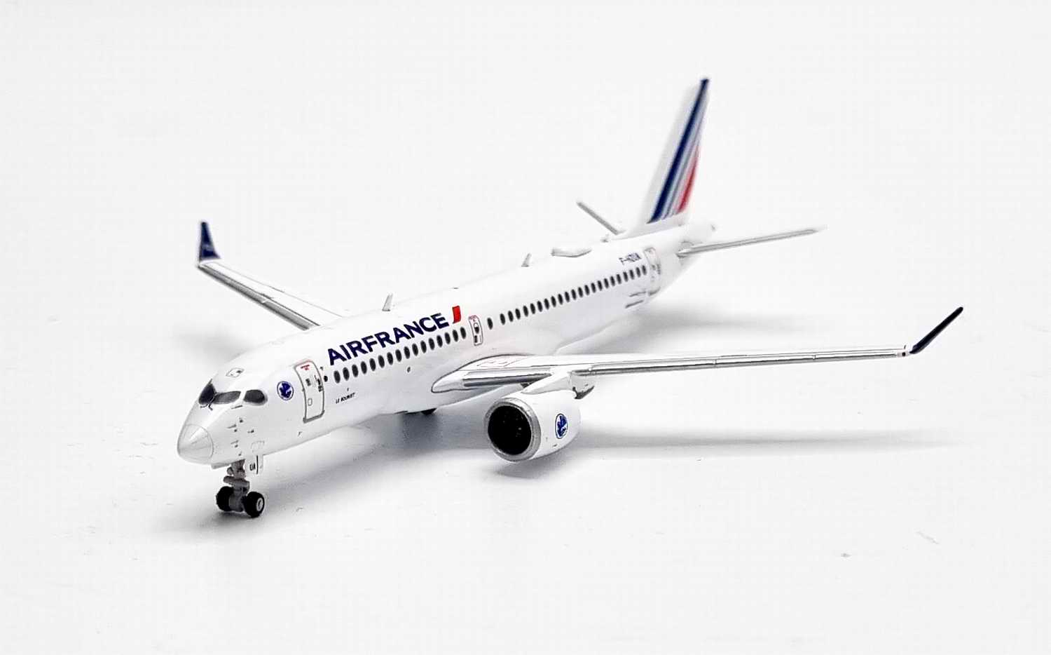 Maquette avion Airbus A220-300 Air France 1/400