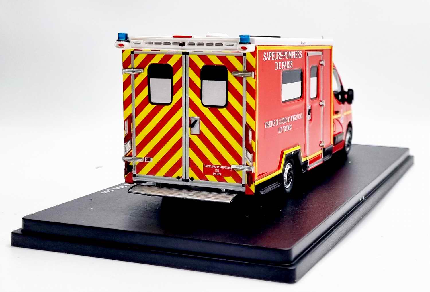 RENAULTMASTER 2019 TIB VSAV Ambulance BSPP Brigade De Sapeurs Pompiers de Paris 1/43