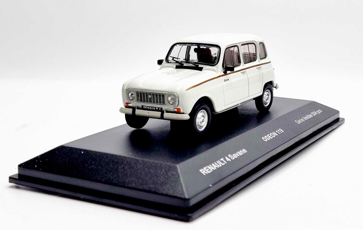 Voiture Miniature Renault 4L TL Savane R4 Renault 4 1/43