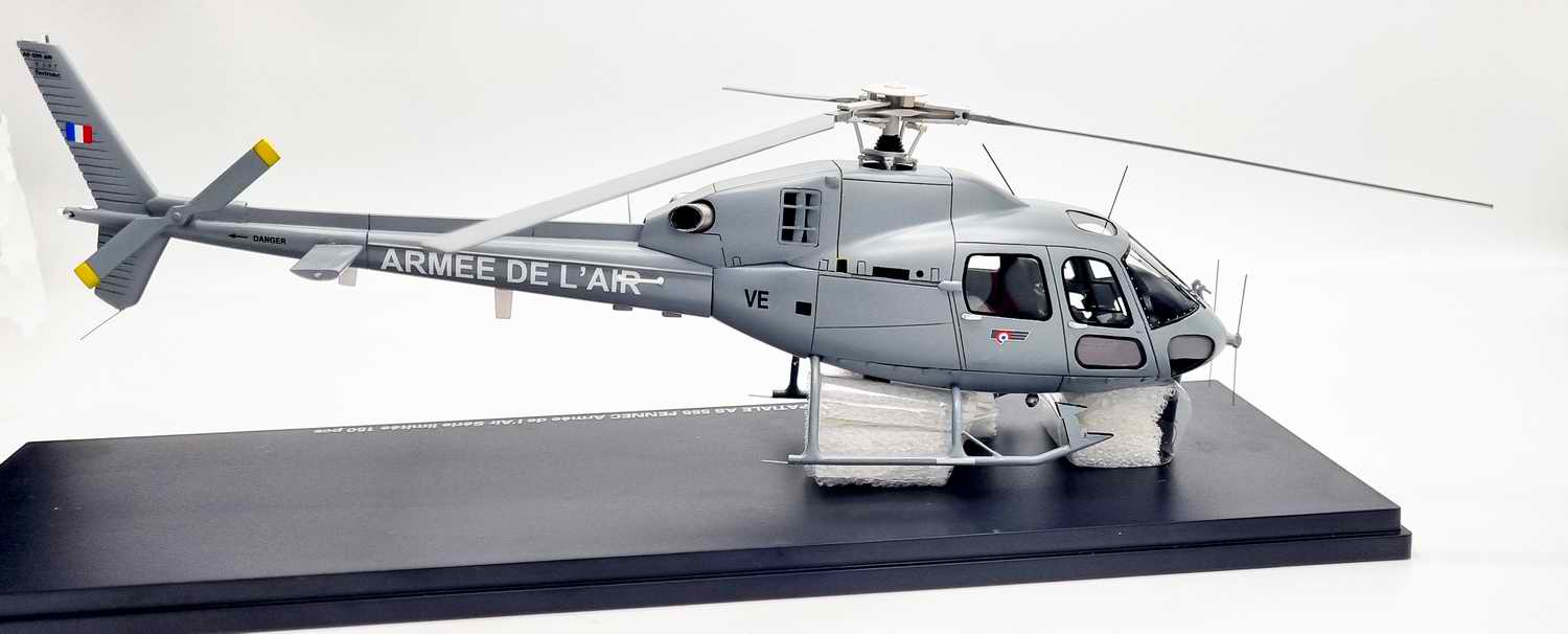 Maquette Hélico militaire AS555FENNEC 2 ARMEE DE L'AIR FRANCAISE 1/43