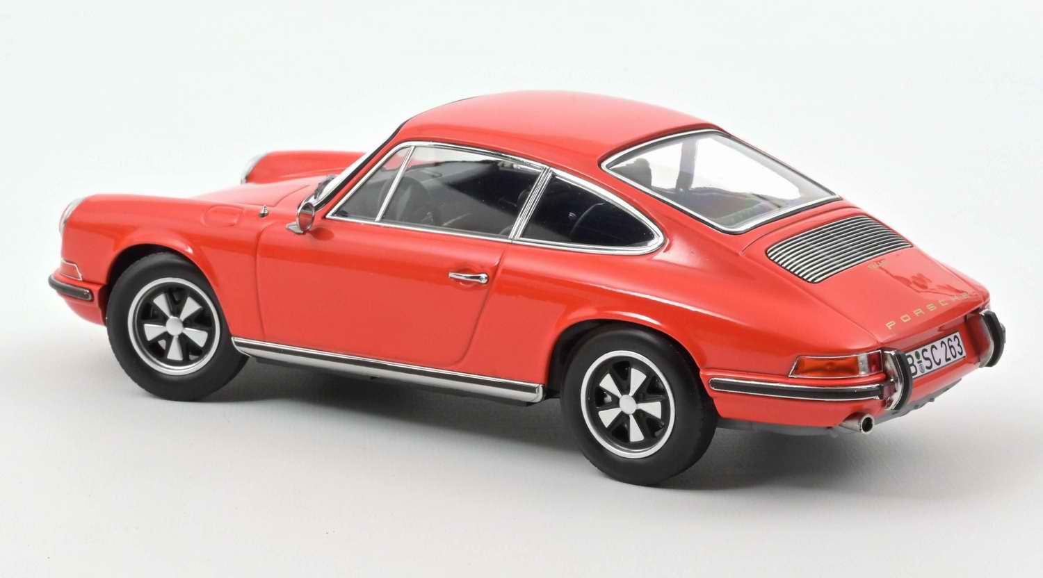 Voiture miniature PORSCHE911 E 1970 Orange NOREV 1/18