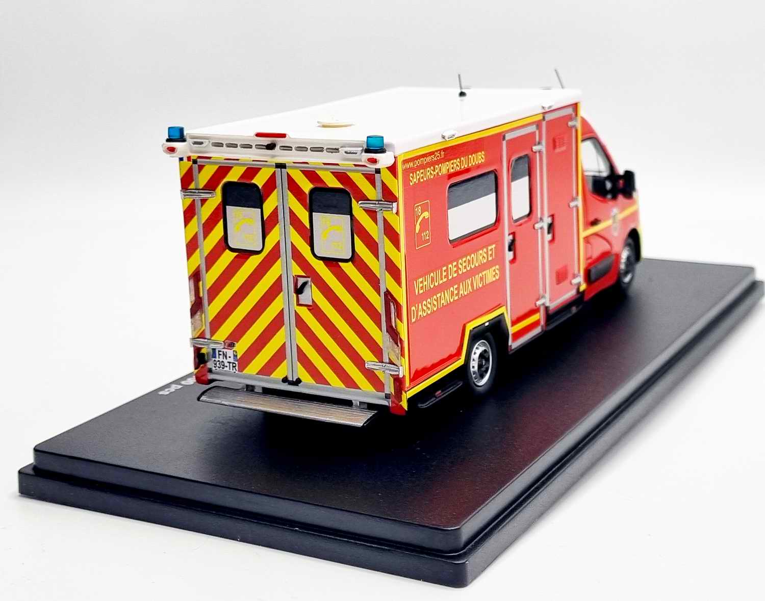 RENAULTMASTER TIB Ambulance VSAV SDIS 25 1/43