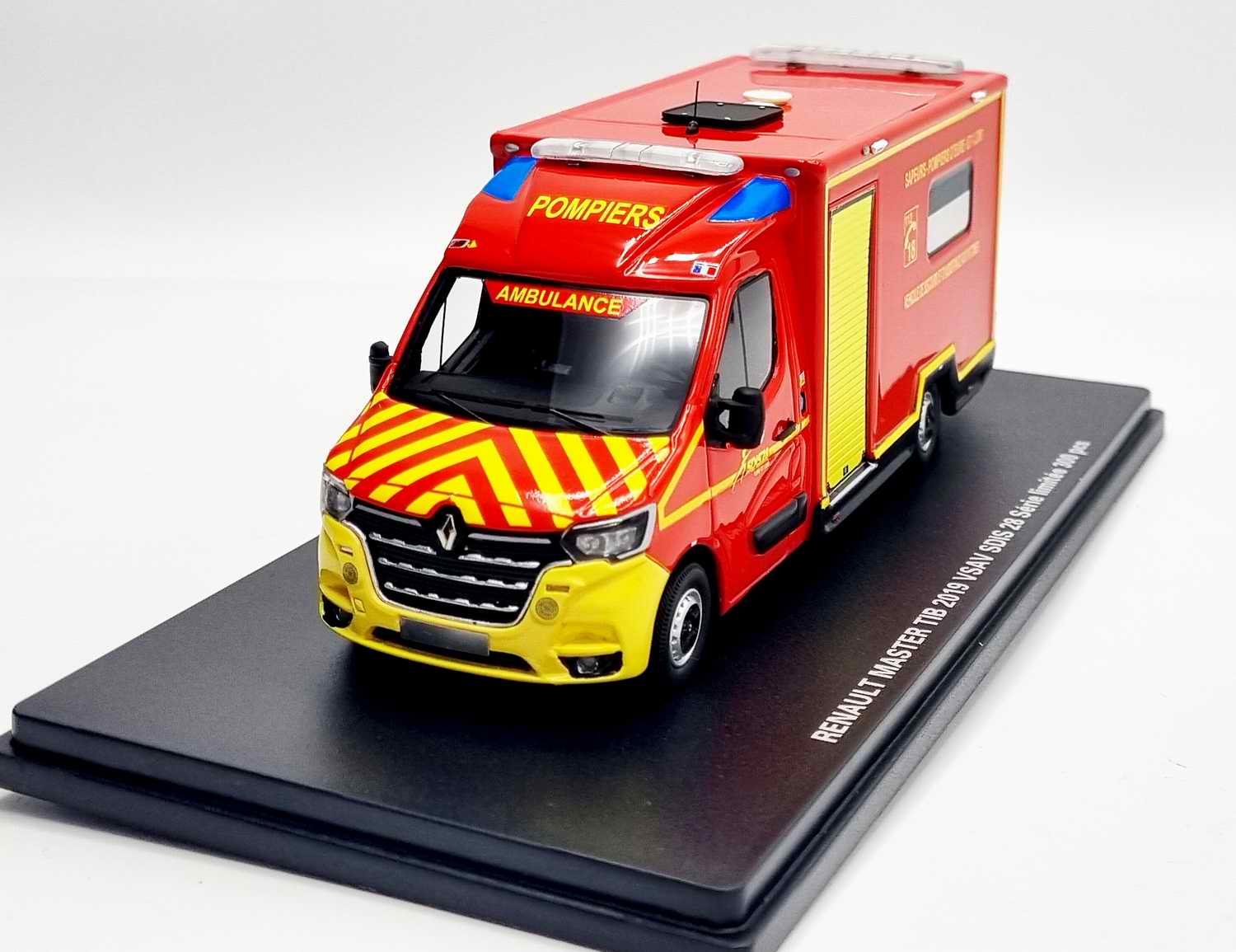 RENAULT MASTER 2019 TIB Ambulance VSAV SDIS 28 secours victime 1/43