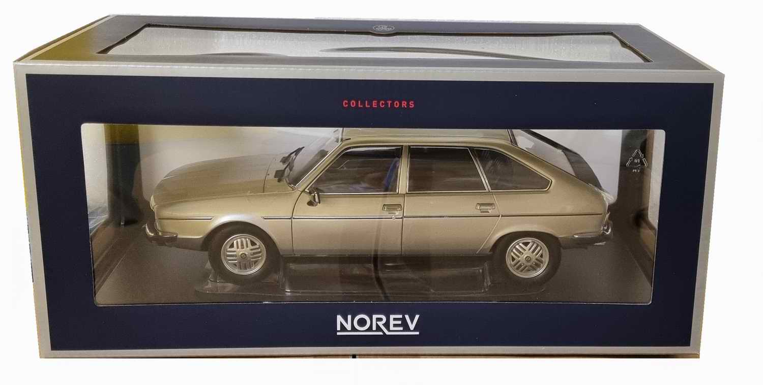 Voiture miniature RENAULT30 TX Norev 1/18