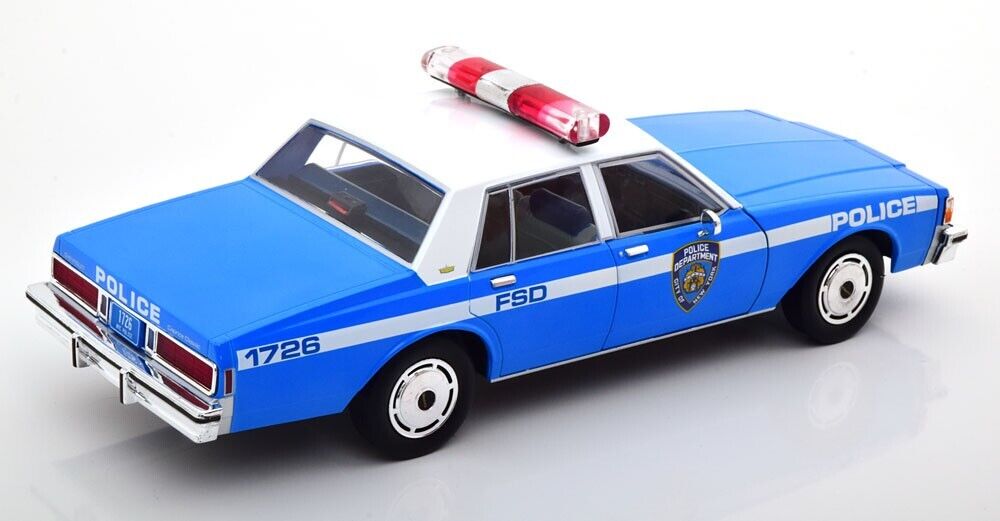 Voiture miniature ChevroletCaprice Police NewYork City Police Department NYPD Métal 1/18