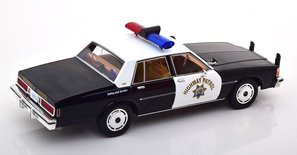 Voiture miniature Chevrolet Caprice Police Chips California Highway Patrol Métal 1/18