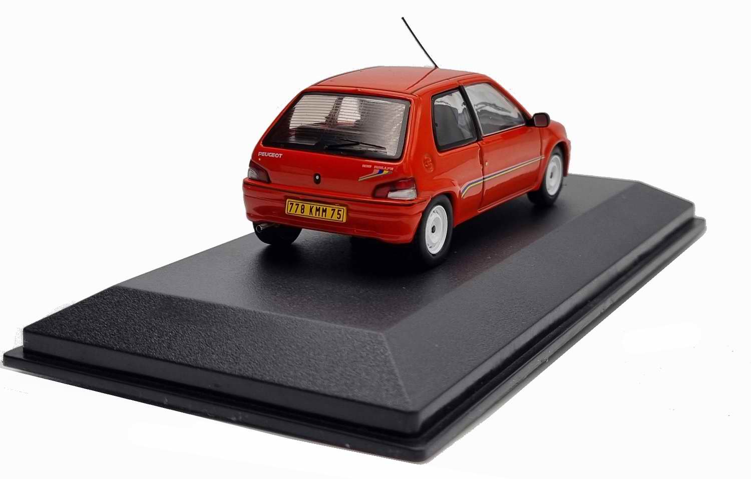 Voiture Miniature Peugeot 106Rallye rouge 1/43