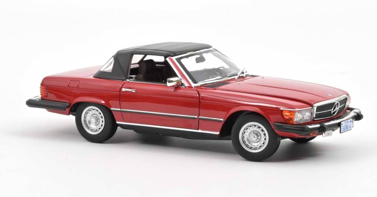 Voiture cinéma miniature MERCEDES 450SL Américaine version USA de la Série TV Américaine DALLAS Ewing 4 BobbyEwing Pamela 1/18 NOREV