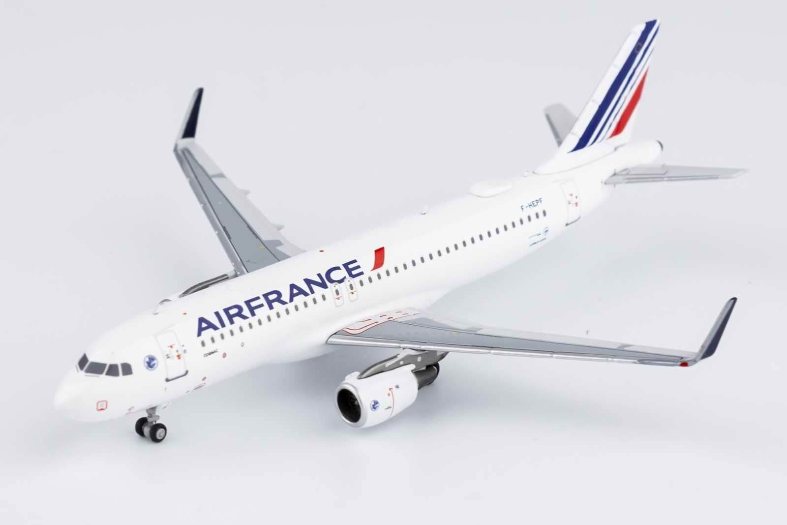 maquette Avion ARIBUSA320 Air France Métal FHEPF 1/400