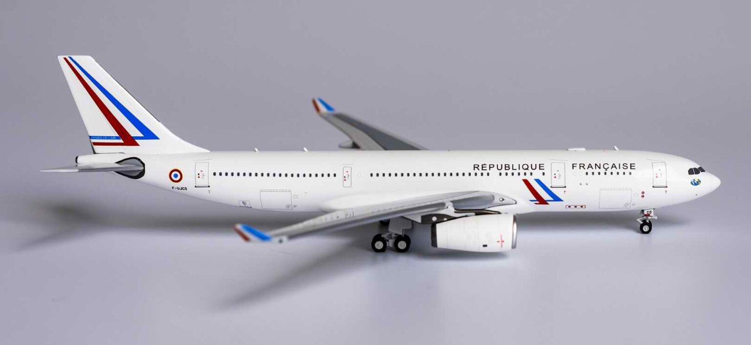 Maquette avion A330-200 Air Calin - métal 1/400e