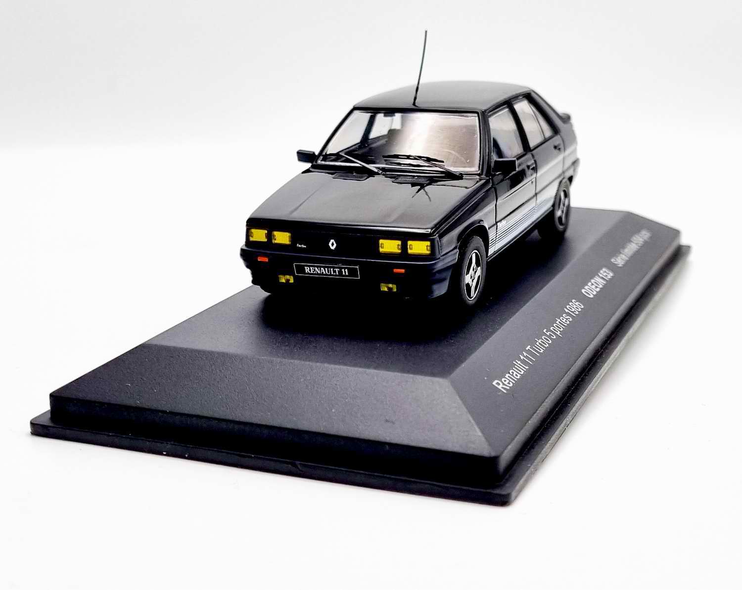 Voiture Miniature Renault 11 Turbo R11 noir métal 1/43