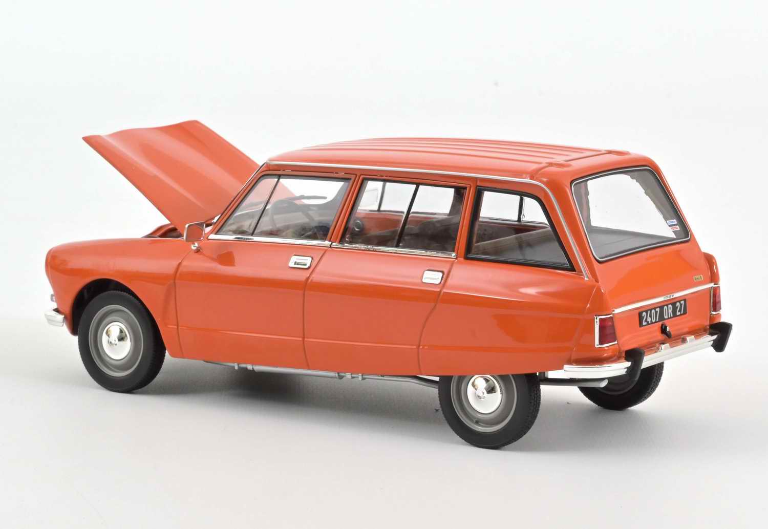 ② 1/18 - Norev - Citroën Ami 6 (1965) beige/blanc — Voitures