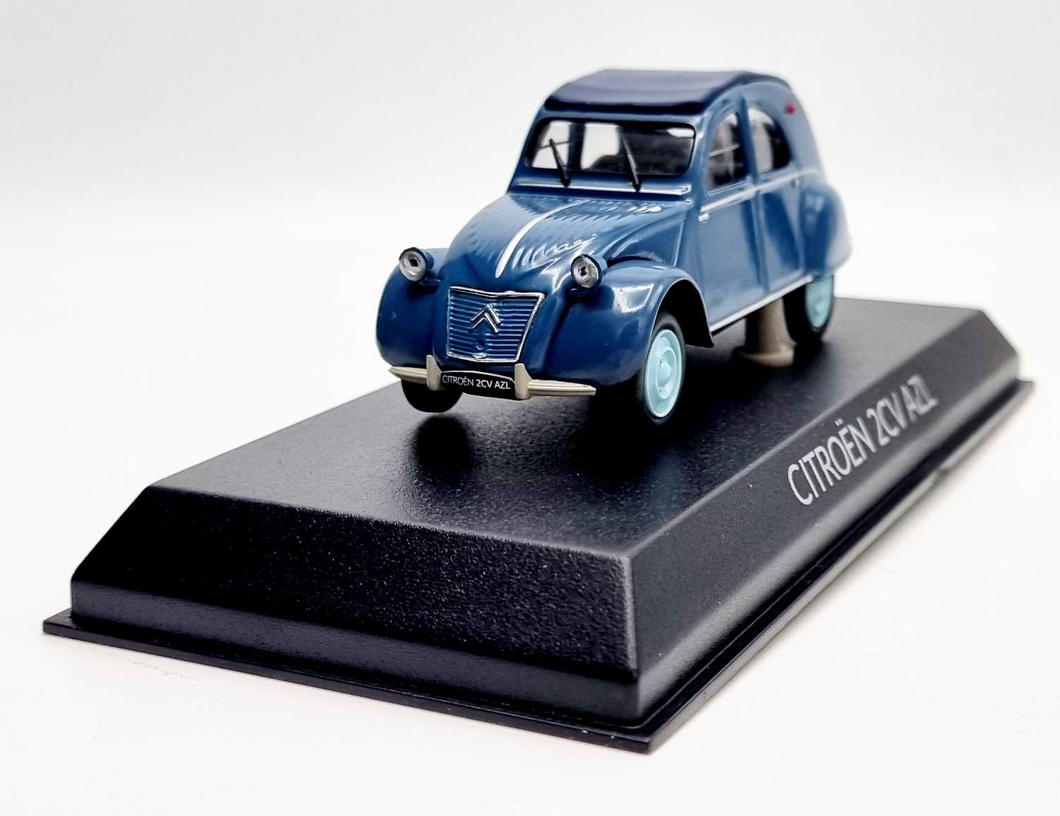 Miniature voiture CITROEN 2CV AZLP 1960 1/43 NOREV