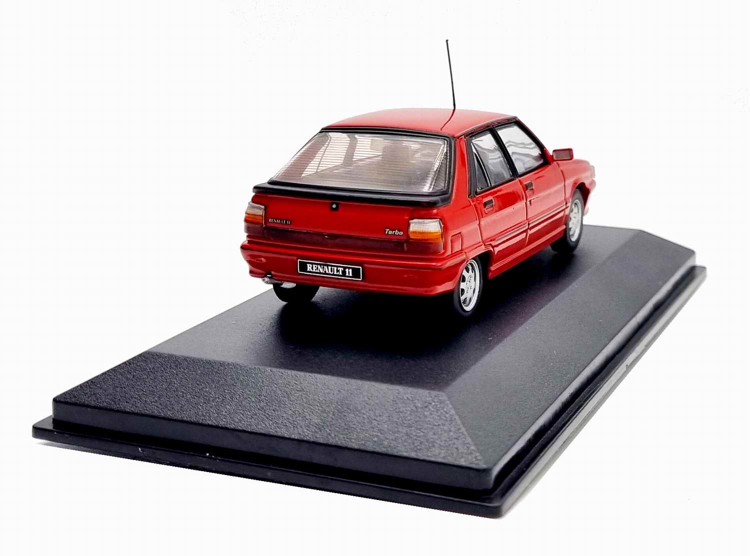 petite Voiture Miniature Renault 18 turbo R11 trubo bleu 1/43