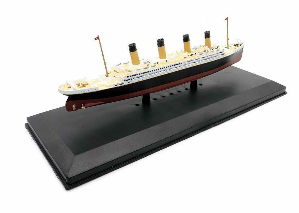 Maquette Navire Paquebot Transatlantique RMS TITANIC White Star Line 1/1250