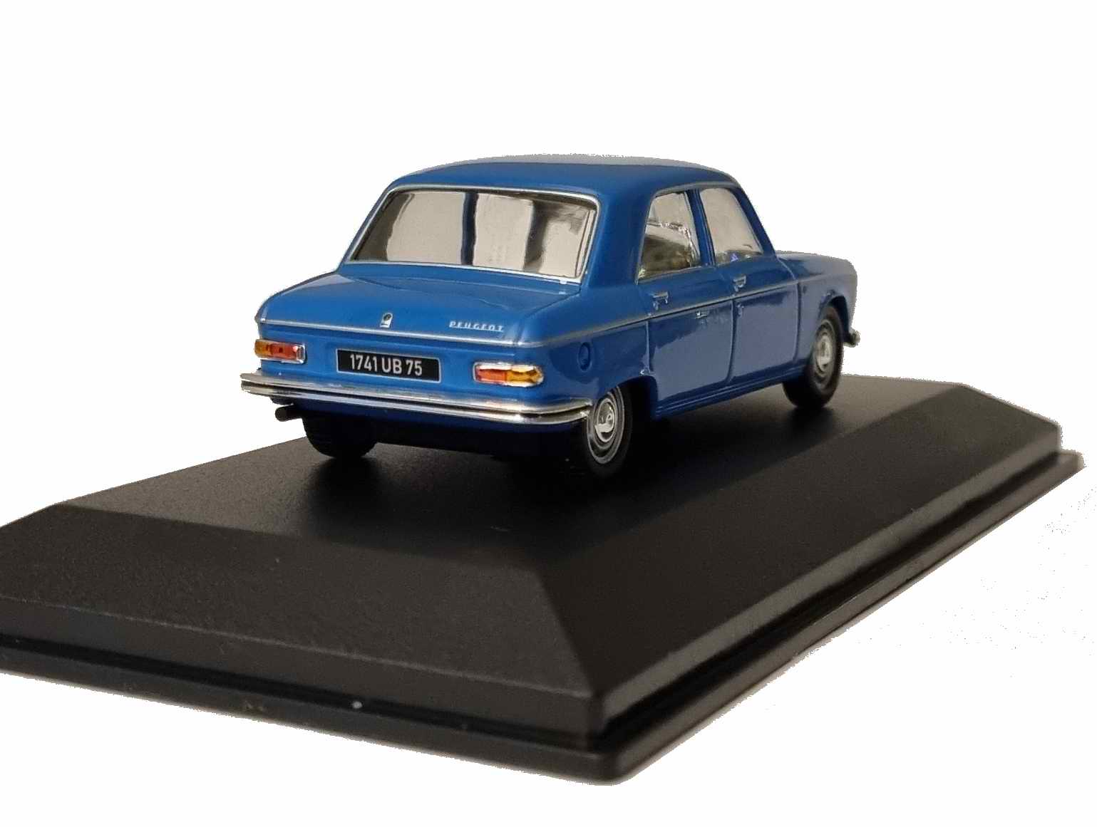 Voiture Miniature Peugeot204 Bleu 1/43