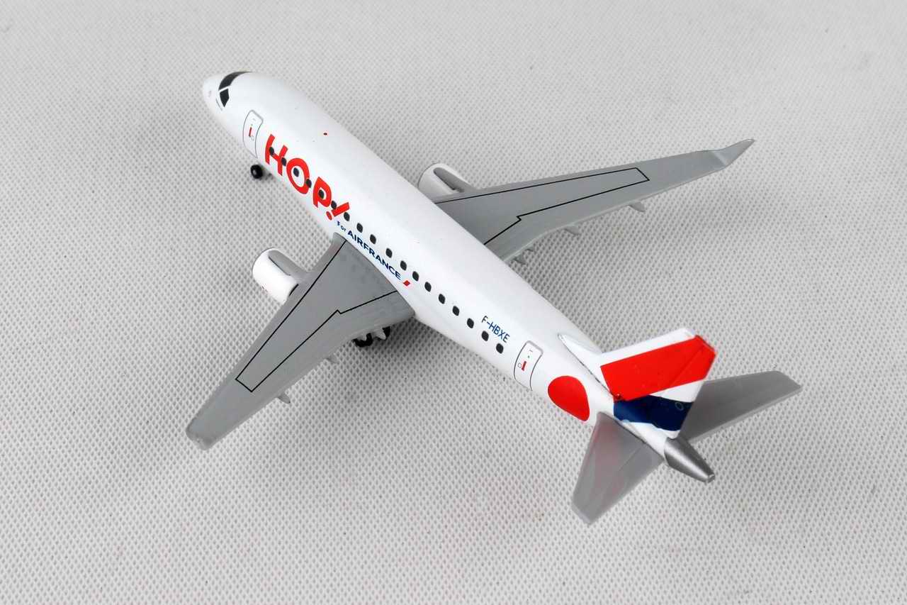 Maquette Avion HOP ! For AIR FRANCE EMBRAER170 1/400 Immatriculé F-HBXE