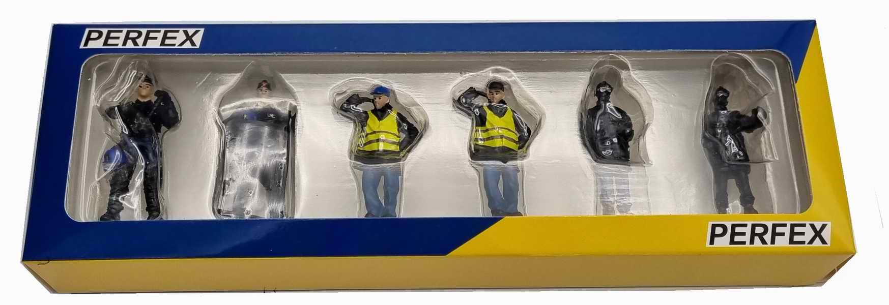 Figurines Gendarmes Mobiles policiers CRS manifestants Gilets Jaunes 1/43