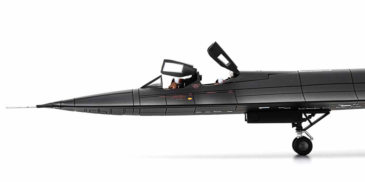 Maquette avion Lockheed SR71 Blackbird USAF 9th SRW61-7976 Wright-Patterson AFB Ohio 1/72