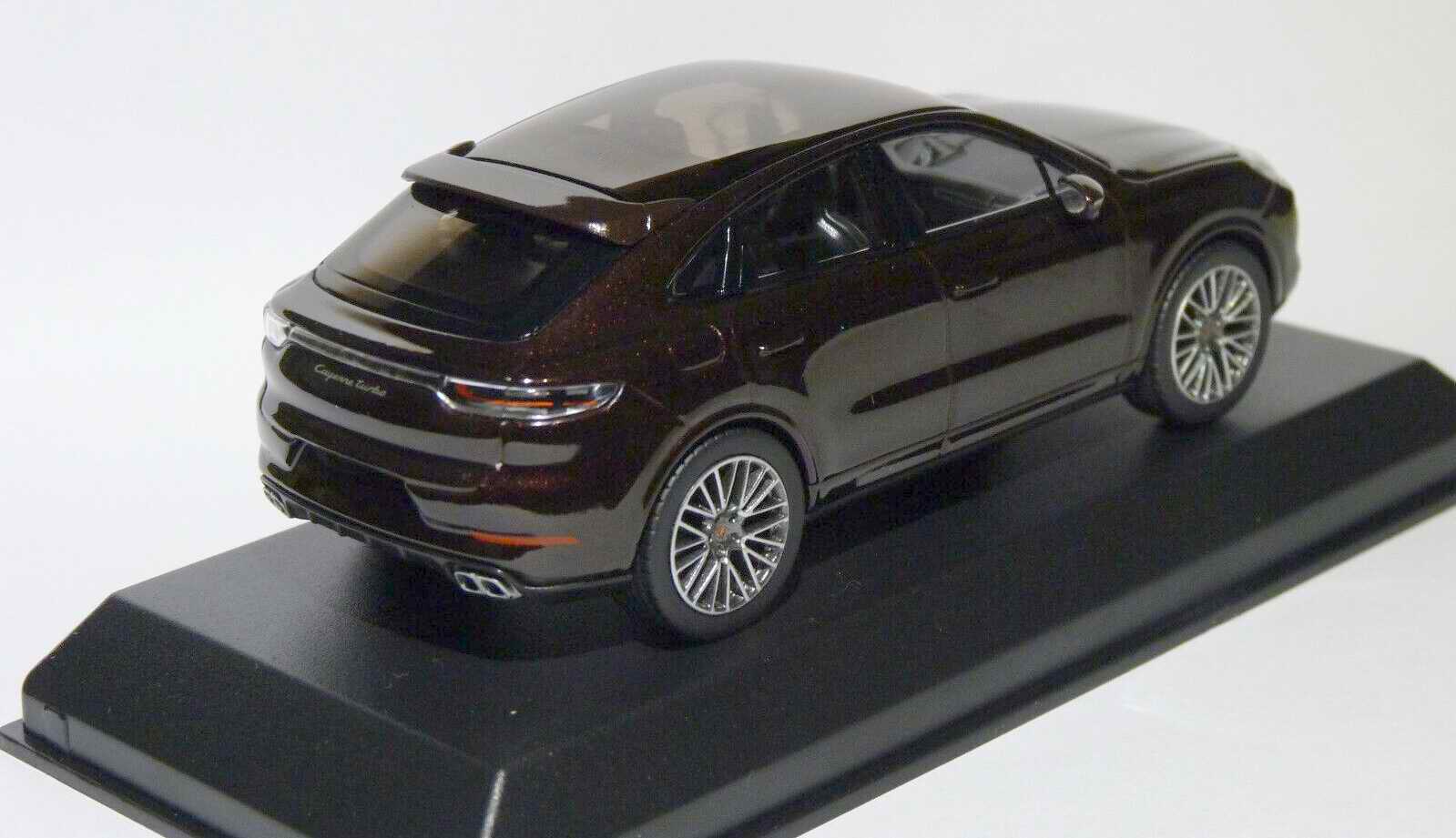 Voiture miniature PorscheCayenne Turbo Coupé 2019 Cayene Brun Métallisé NOREV 1/43