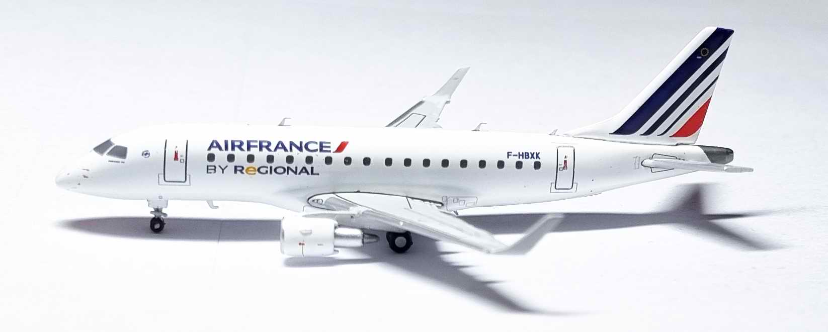 Maquette avion AIR FRANCE By Regional EMBRAER ERJ170 1/400