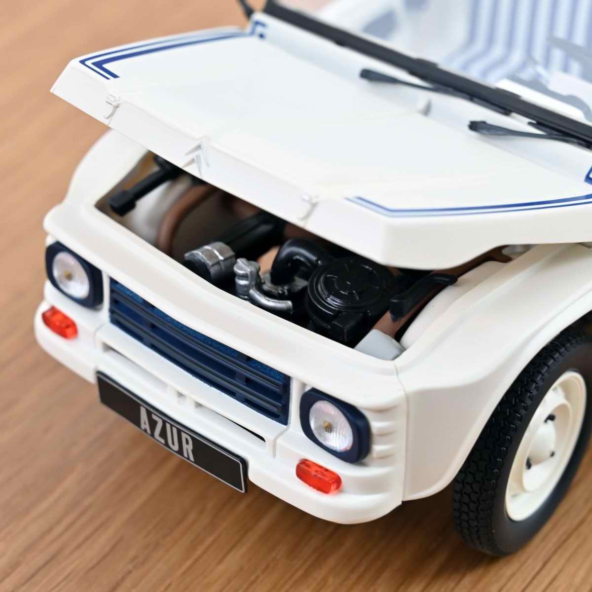 Voiture Miniature CITROENMéhari Azur Blanc Bleu 1983 1/18 méari NOREV