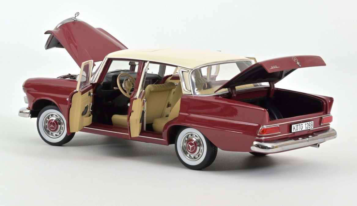 Voiture miniature MERCEDES 200 de 1966 1/18 NOREV