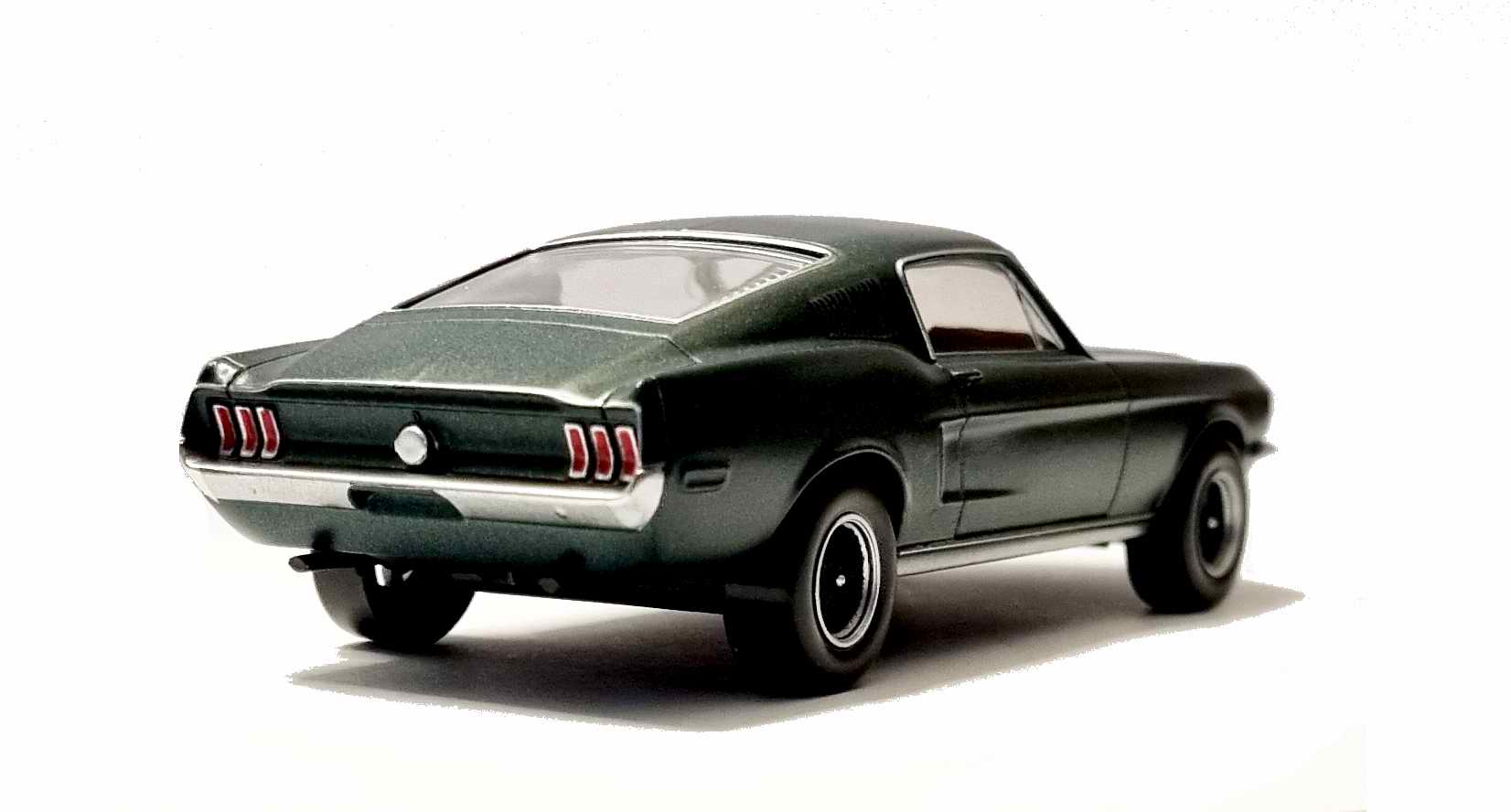 Voiture miniature métal Ford MustangFastback Bullitt 1/43