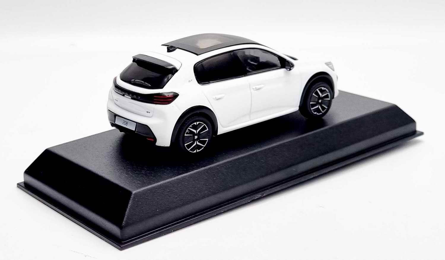 PEUGEOT208GT 2024 Blanc Banquise Voiture de Collection NOREV 1/43