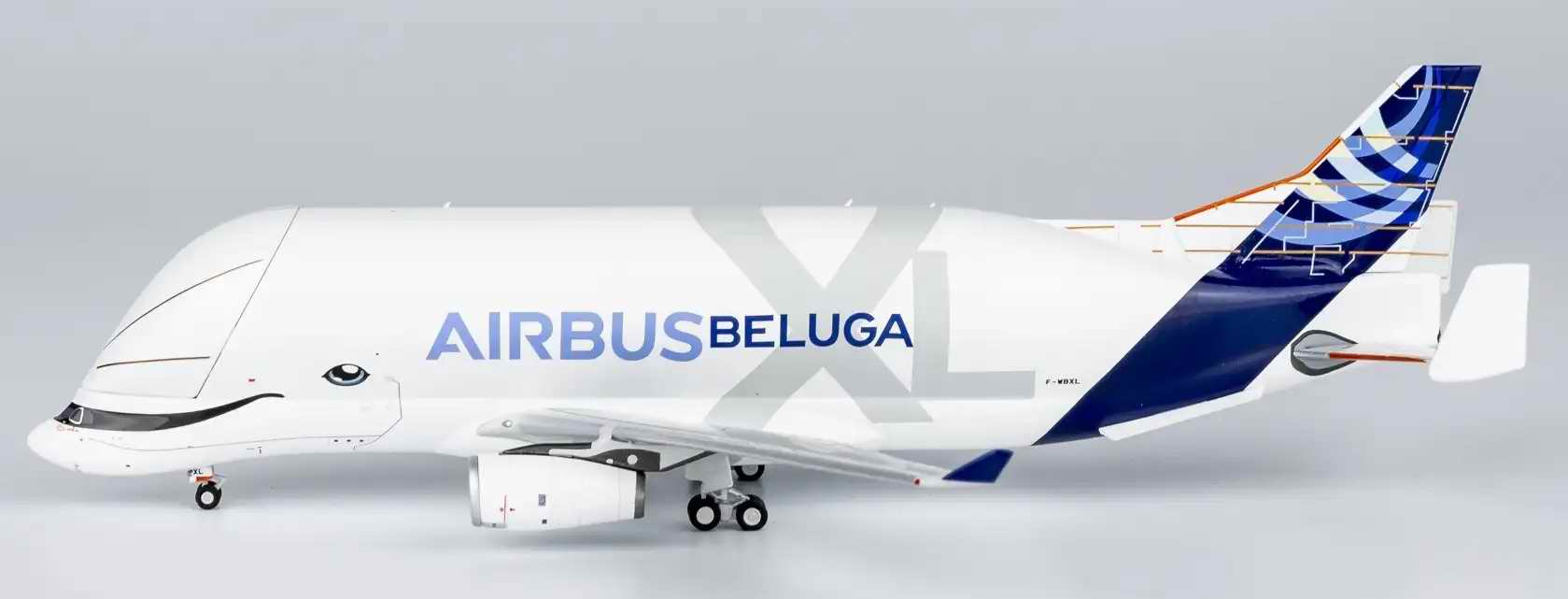 Maquette avion Cargo AIRBUS A330-743L Beluga XL Test Flight Immatriculée F-WBXL AIRBUS INDUSTRIES 1/400 métal