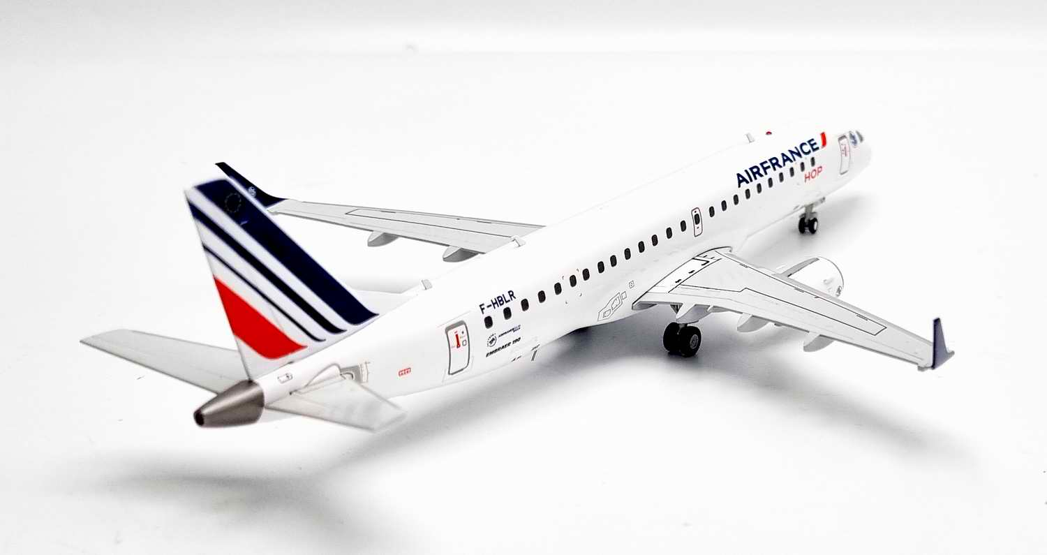 Maquette avion AIR FRANCE HOP! EMBRAER ERJ190 1/200