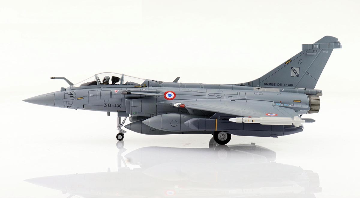 Maquette Avion de chasse RAFALEC Opération Chammal Jordanie 2015 ARMEE DE L'AIR  1/72 Métal