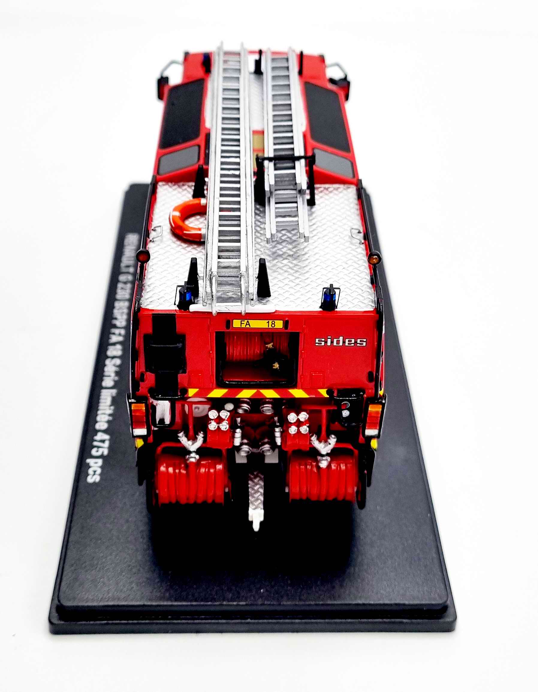 Camion de pompiers RENAULT G230FA18 Fourgon d'Appui FA 18 SIDES G230BSPP Brigade De Sapeurs Pompiers de Paris 1/43