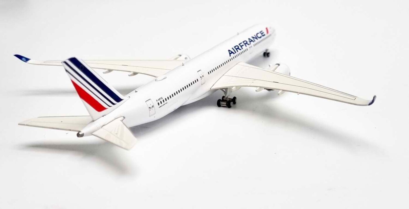 Maquette Airbus Modèle Réduit Avion Airbus A350-900 Air France, échelle 1/200, Neuf Maquette Airbus Modèle Réduit Avion Airbus A350-900 Air France, échelle 1/200, Neuf