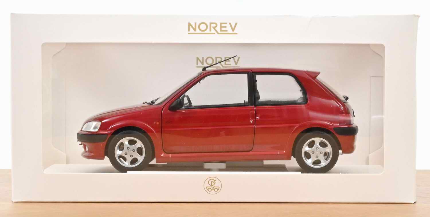 Voiture miniature PEUGEOT106S16 1998 Rouge Lucifer Norev 1/18