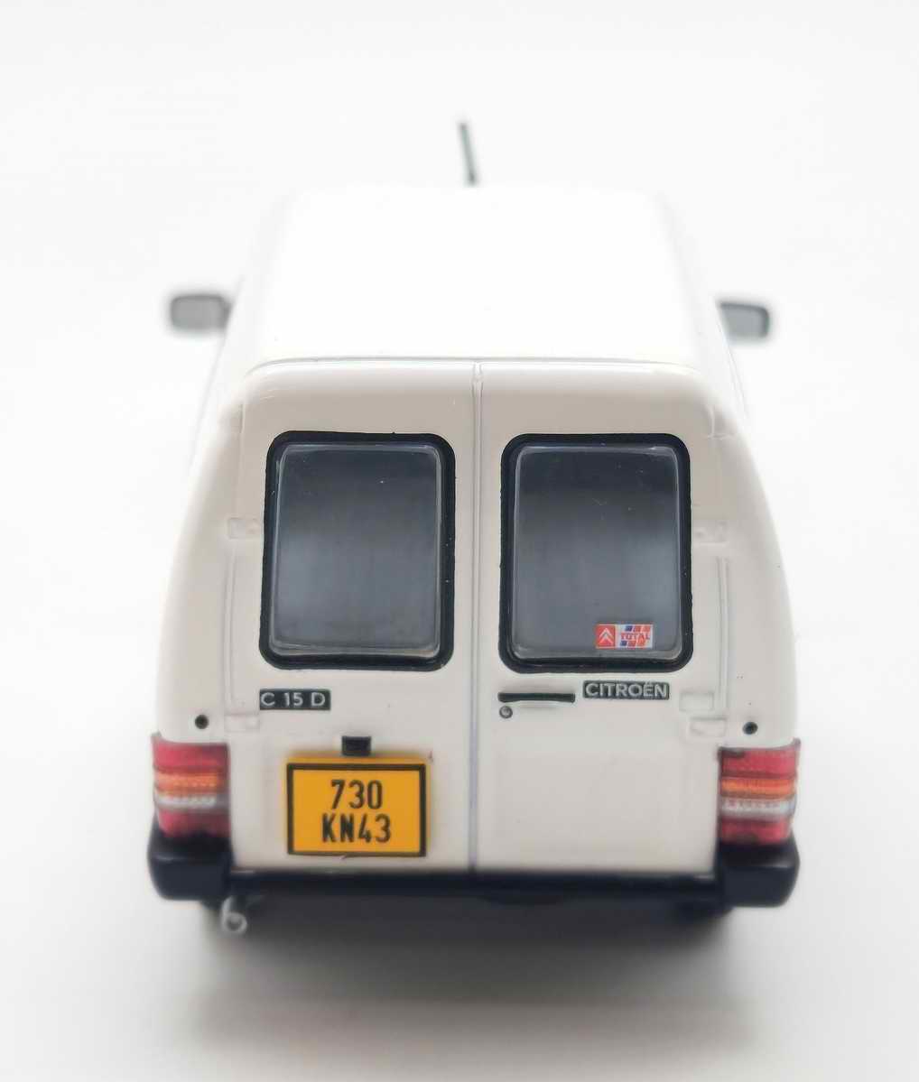 CITROeNC15 D diesel Blanche Voiture de Collection 1/43